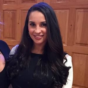 Meet your Posher, Stefanie